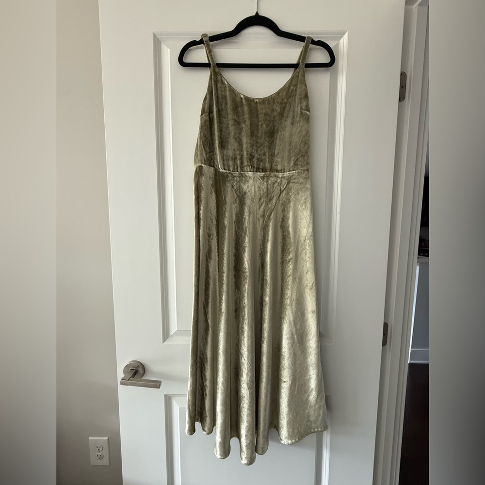 Vince Sage Velvet Scoop Neck MIDI Dress